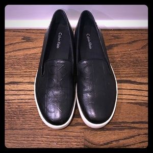 Calvin Klein Black leather Sneakers, Size 6